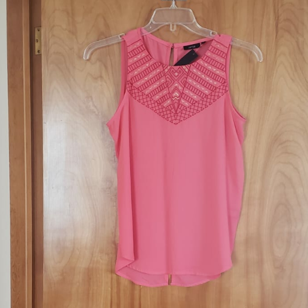 APT. 9 Sleeveless Embroidered Blouse